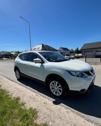 Nissan Qashqai cena 67900 przebieg: 132822, rok produkcji 2017 z Malbork małe 56